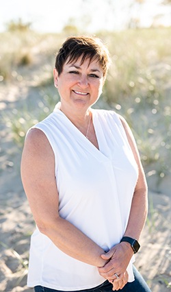 Dental hygienist Bridget
