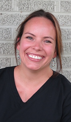 Dental assistant Lindsay