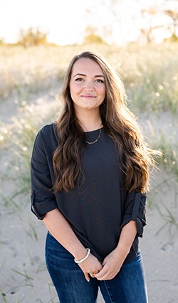 Dental assistant Samantha